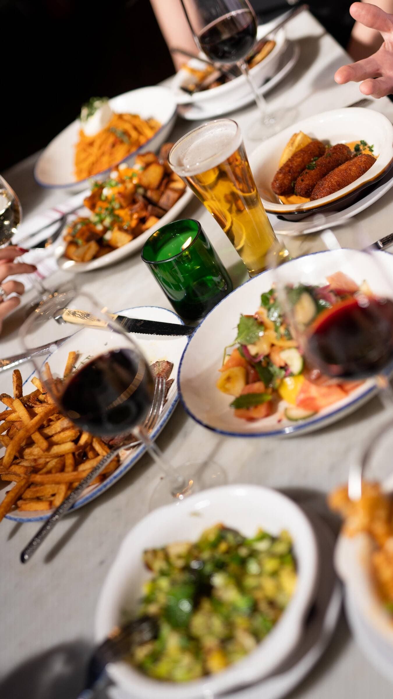 Satis Bistro happy hour in New York - Satis Bistro Happy Hour