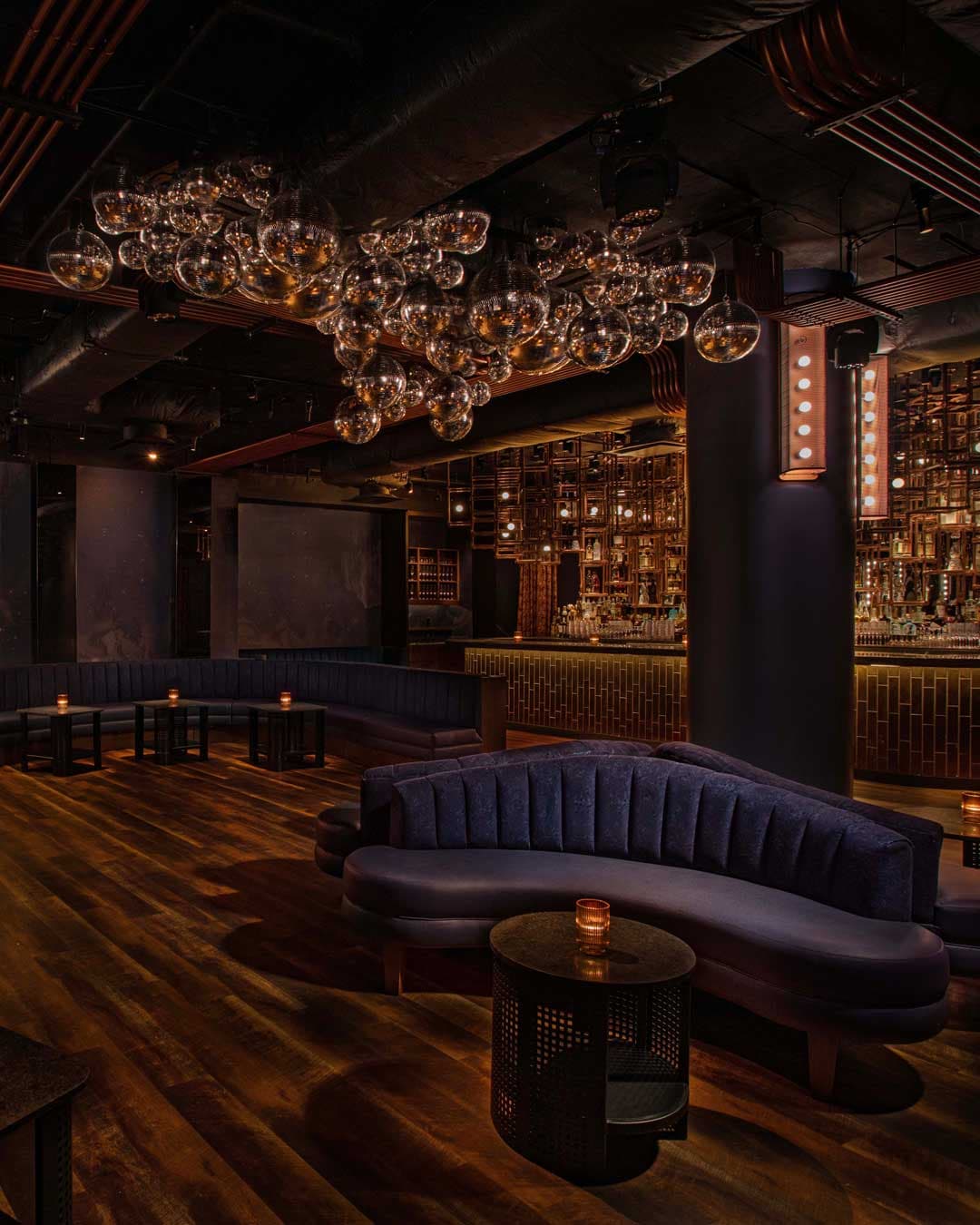 Loosie's Nightclub happy hour in New York