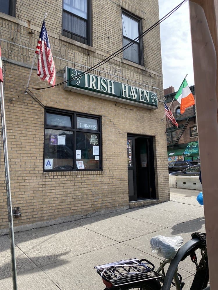 Irish Haven happy hour in New York
