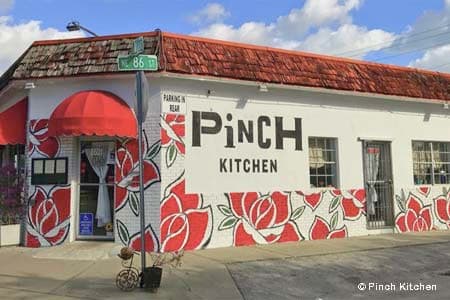 Pinch Kitchen+Bar happy hour in Miami